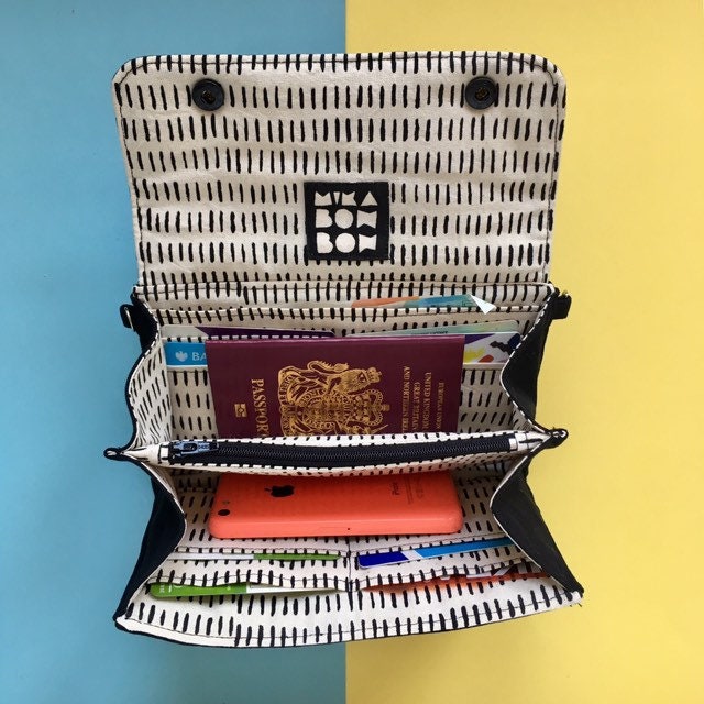 Eyebag Accordion Wallet